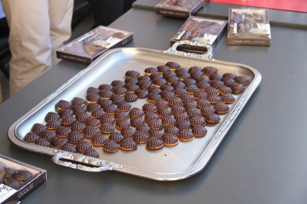 Chemins-de-saint-jacques-coquille-sablée-en-chocolat-Le-Puy-en-velay-genève-Conques-Lyon-Cluny-1