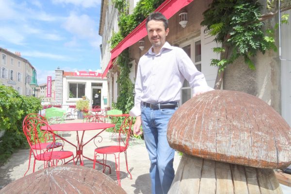 Borde La terrasse Saugues Chemins de saint jacques Le Puy Conques (10)